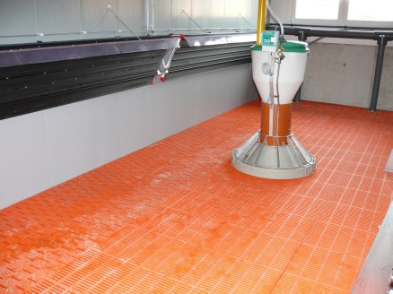 Dunkelstrahler Platte hochgeklappt