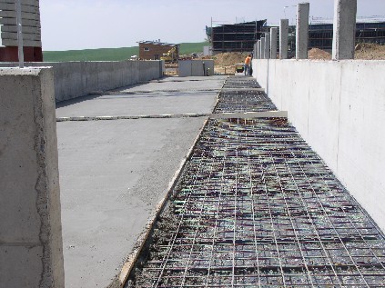 Baufotrschirtt alternative Haltung